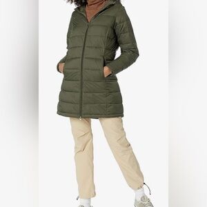 Amazon Essentials Women's Lightweight Water-Resistant Olive Puffer Coat Sz S